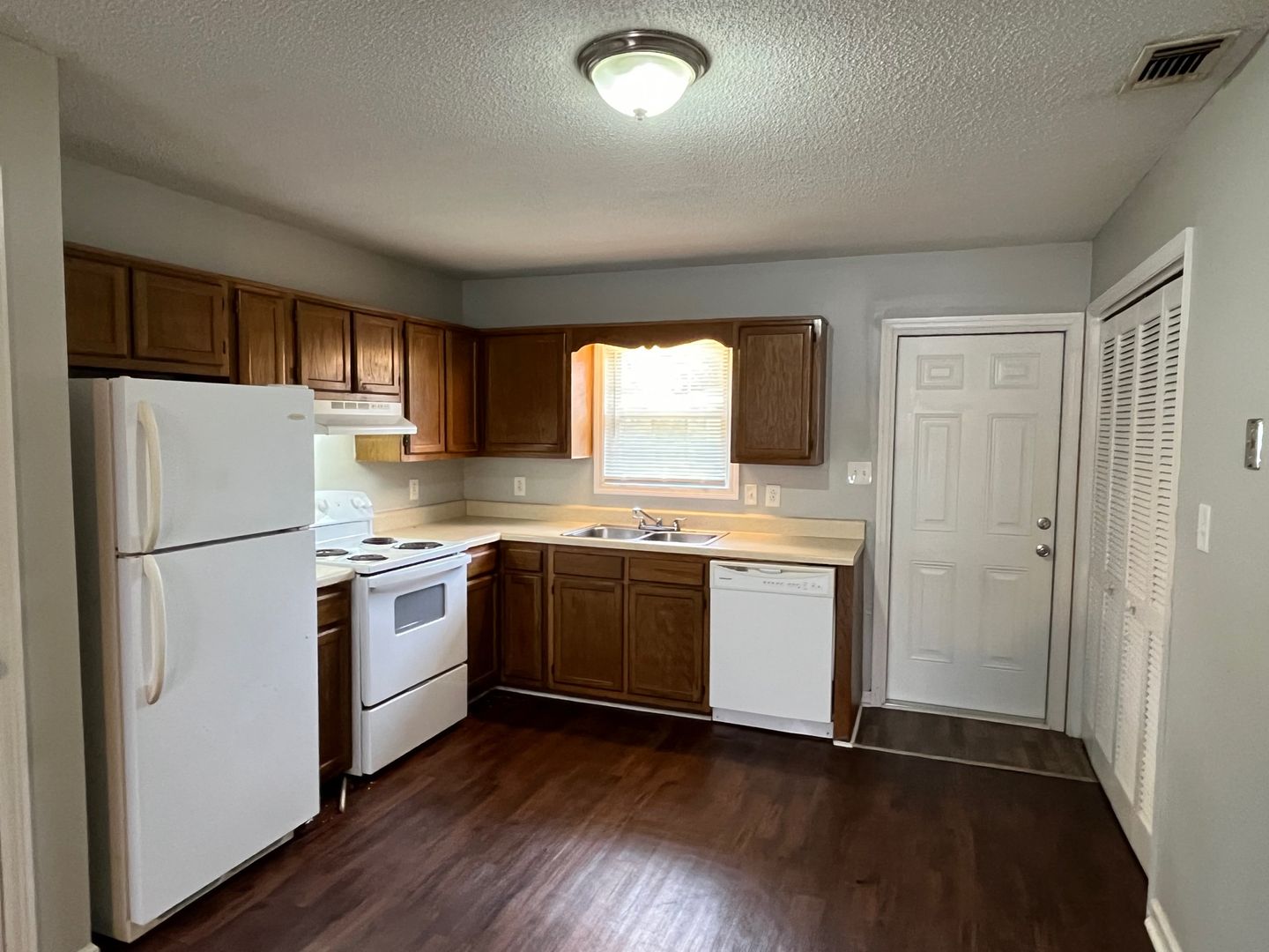 Jacksonville Apartment: 553 Corbin Street