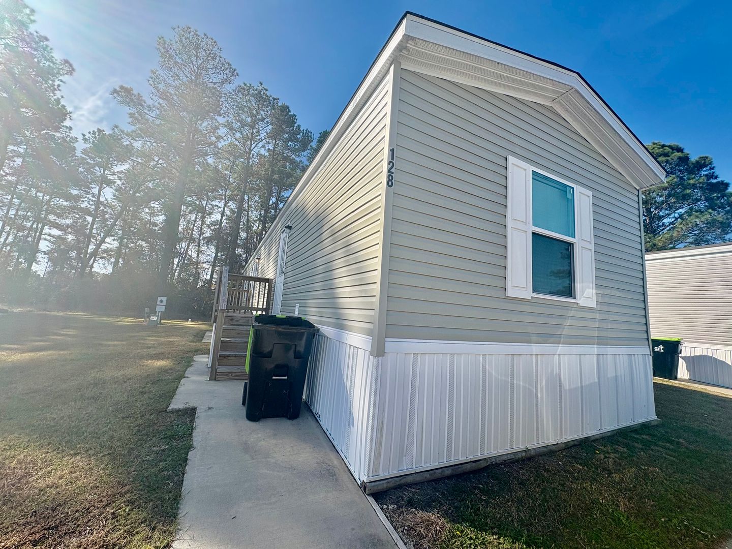 Jacksonville Apartment: 553 Corbin Street