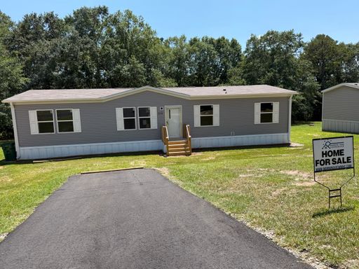 BRAND NEW 4 Bedroom ONLY $1,865/month – photo 1