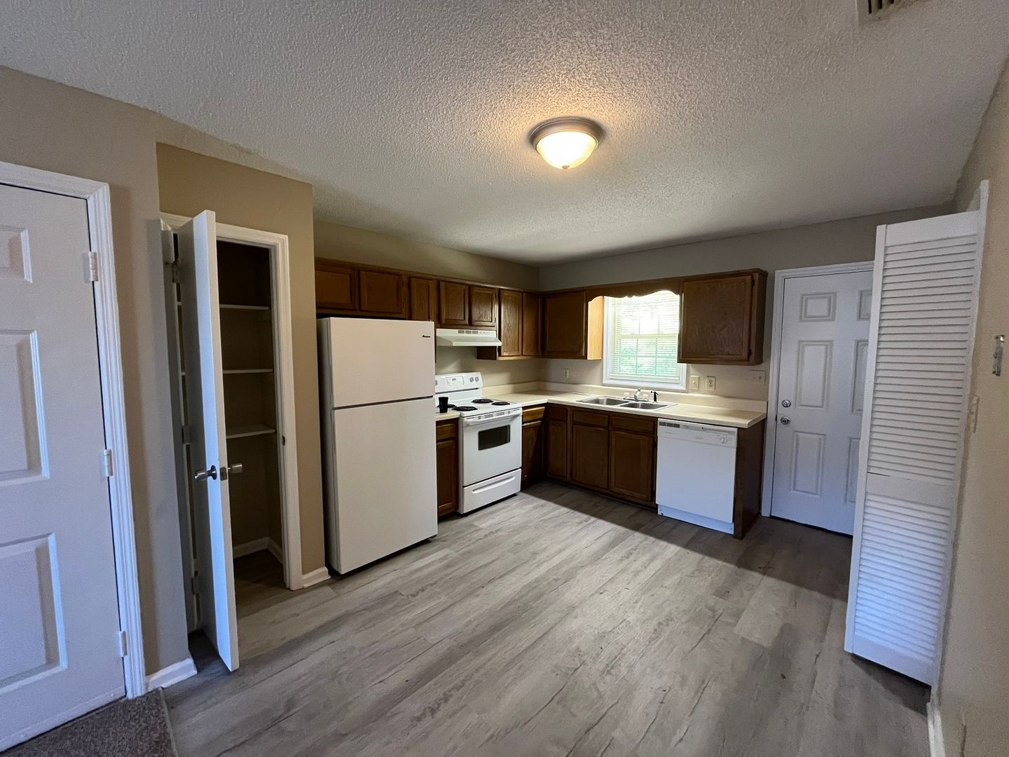 Jacksonville Apartment: 553 Corbin Street