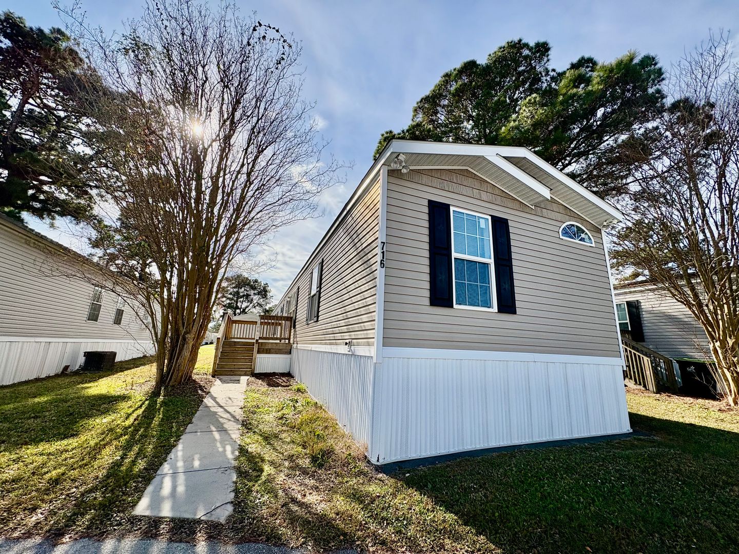 Jacksonville Apartment: 553 Corbin Street