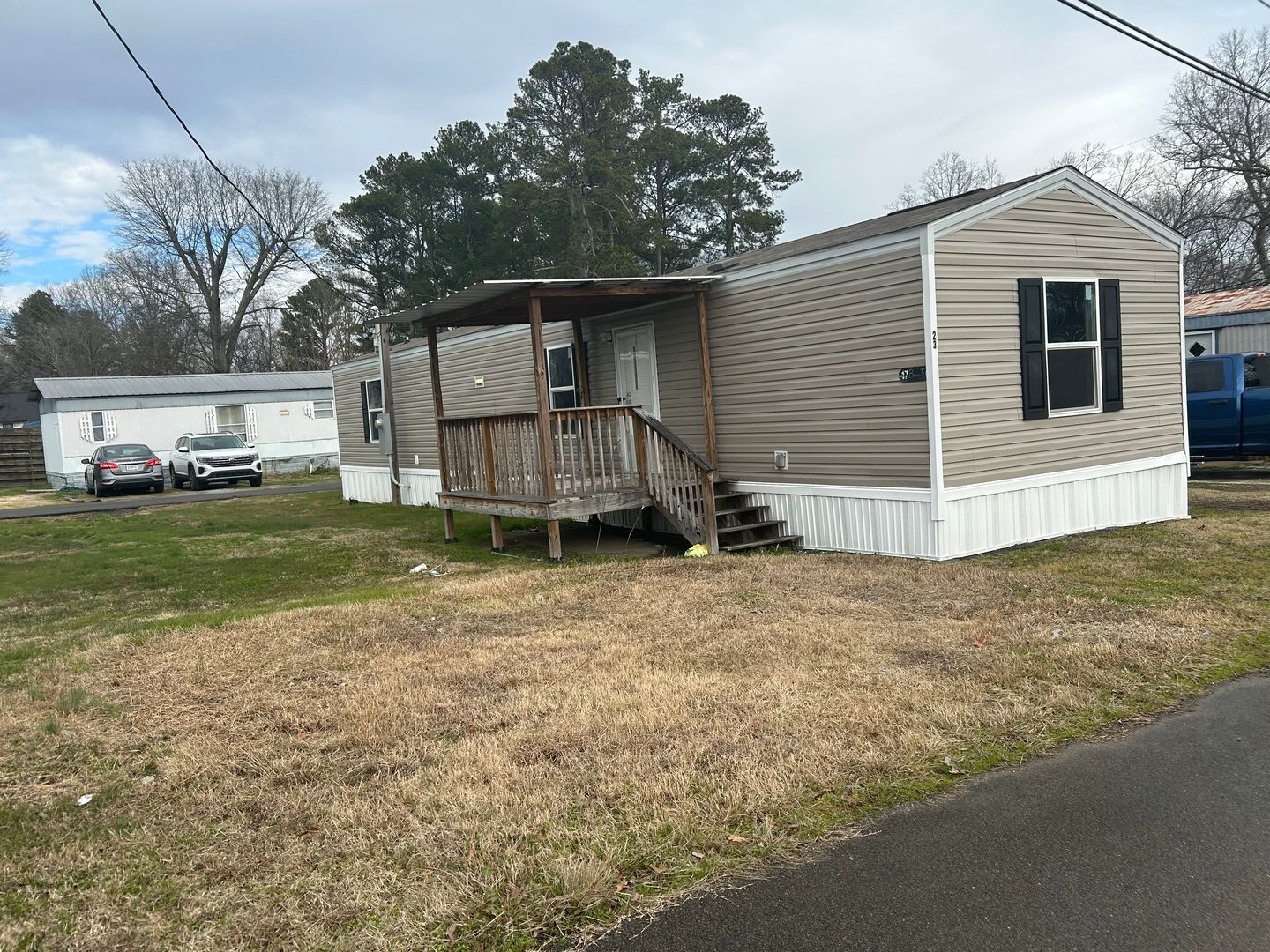 Rossville Apartment: 1007 Glentana Road