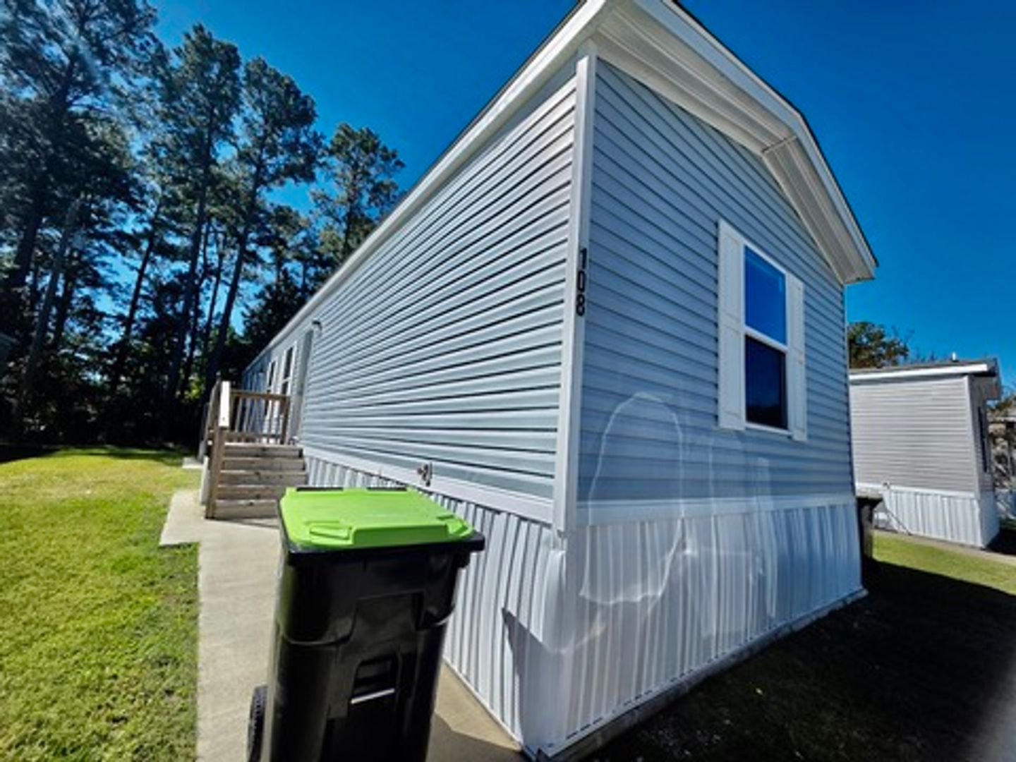 Jacksonville Apartment: 553 Corbin Street