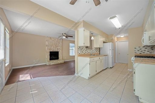 14203 Sussman Ct, Unit B – photo 1