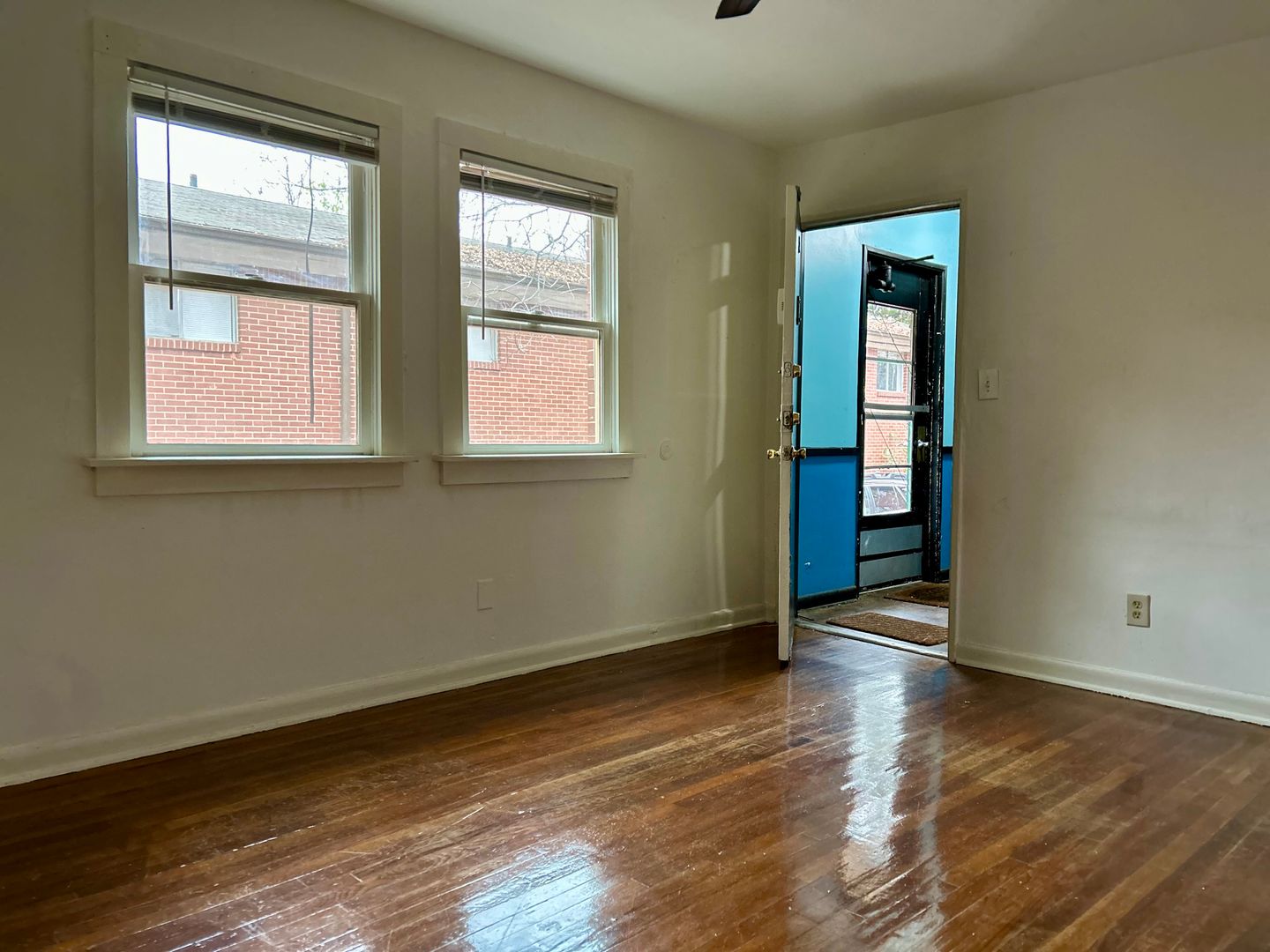 Atlanta Apartment: 909,915, and 919 Greenwood Ave NE