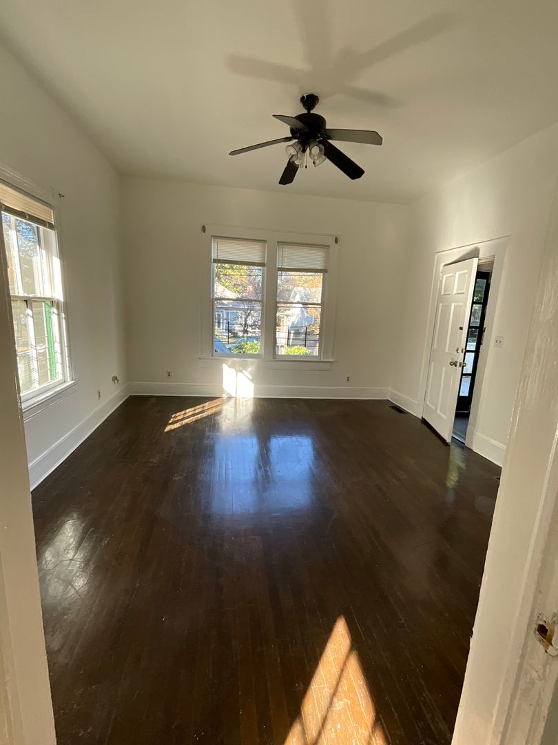 Atlanta Apartment: 909,915, and 919 Greenwood Ave NE