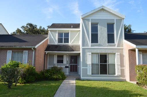 3 bed, 2 bath townhouse minutes from downtown Leesburg. – photo 1