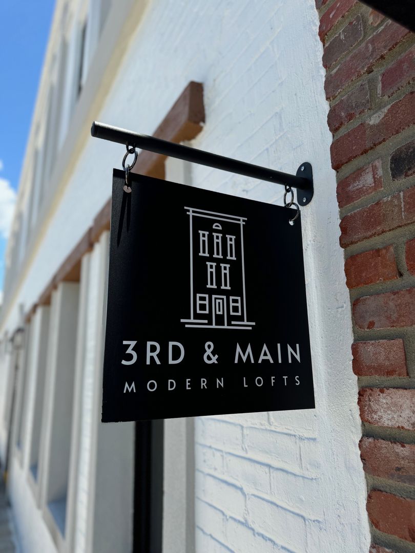 Leesburg Apartment: 106 S 3rd St