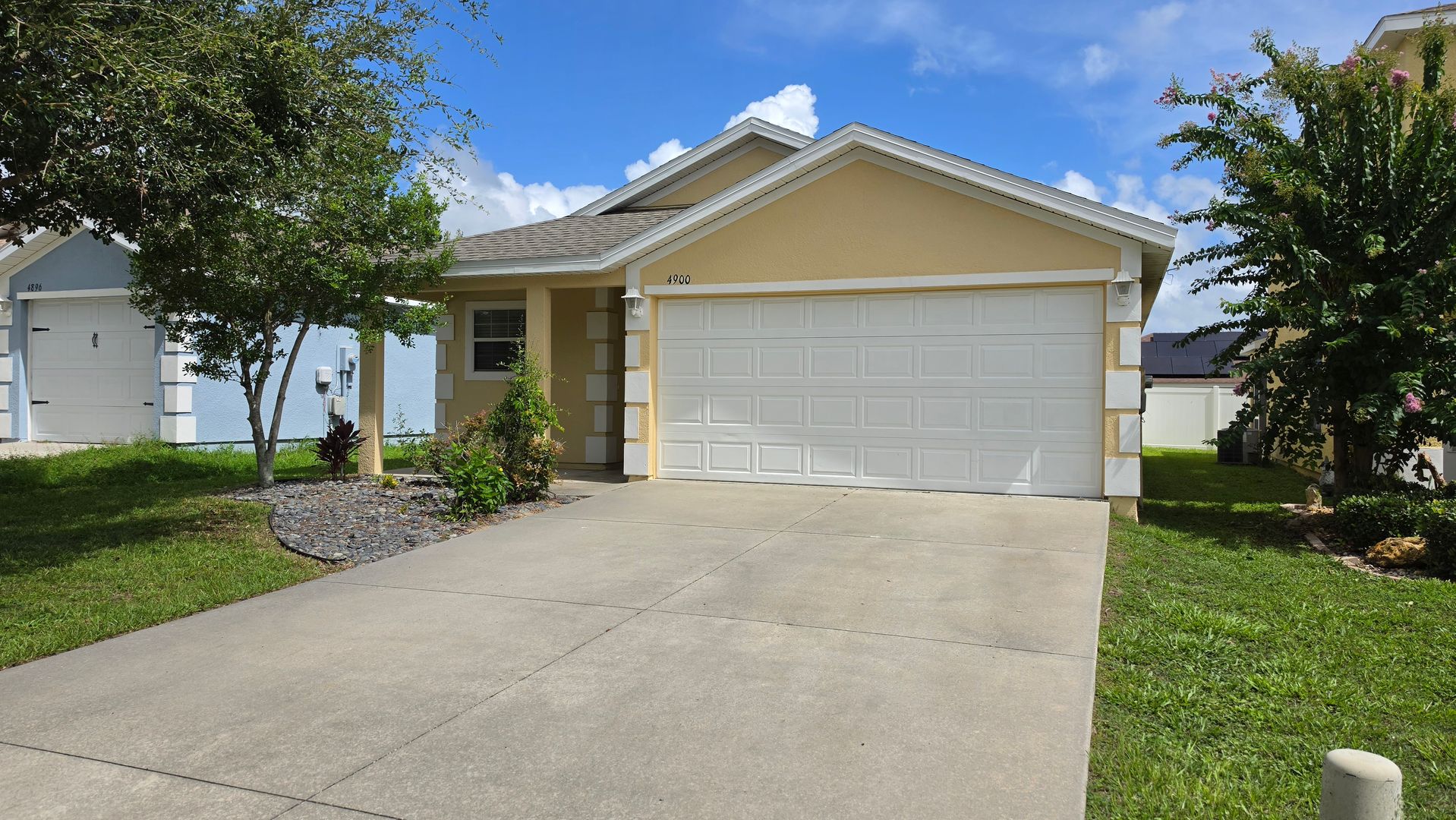 Oxford House: 4900 NE 123rd Ln,