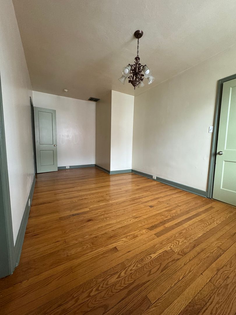 Lebanon Apartment: 1000 Cumberland St