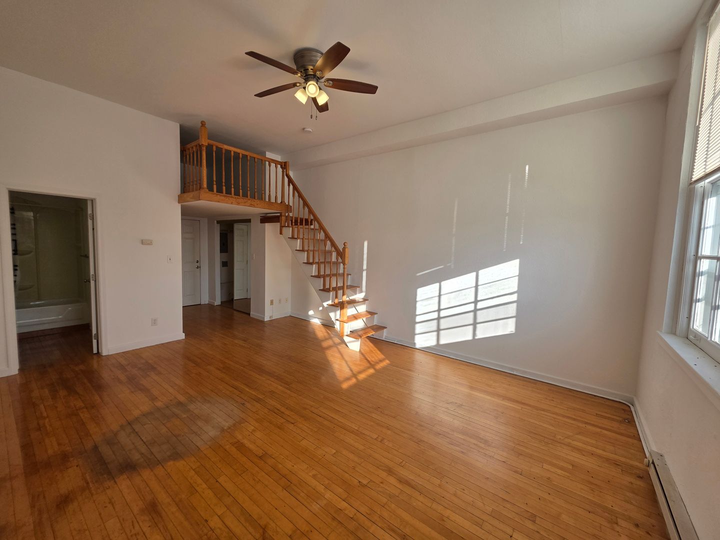 Agency Apartment: 227 W. Wapello St.