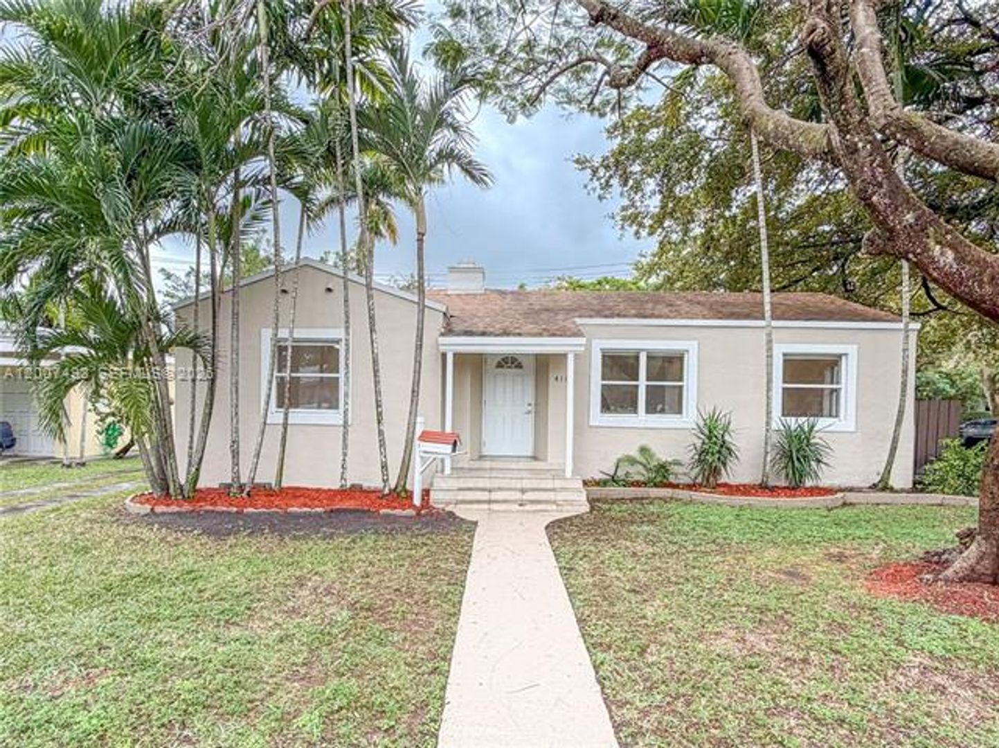 MIAMI SPRINGS House: 410 Pinecrest Dr