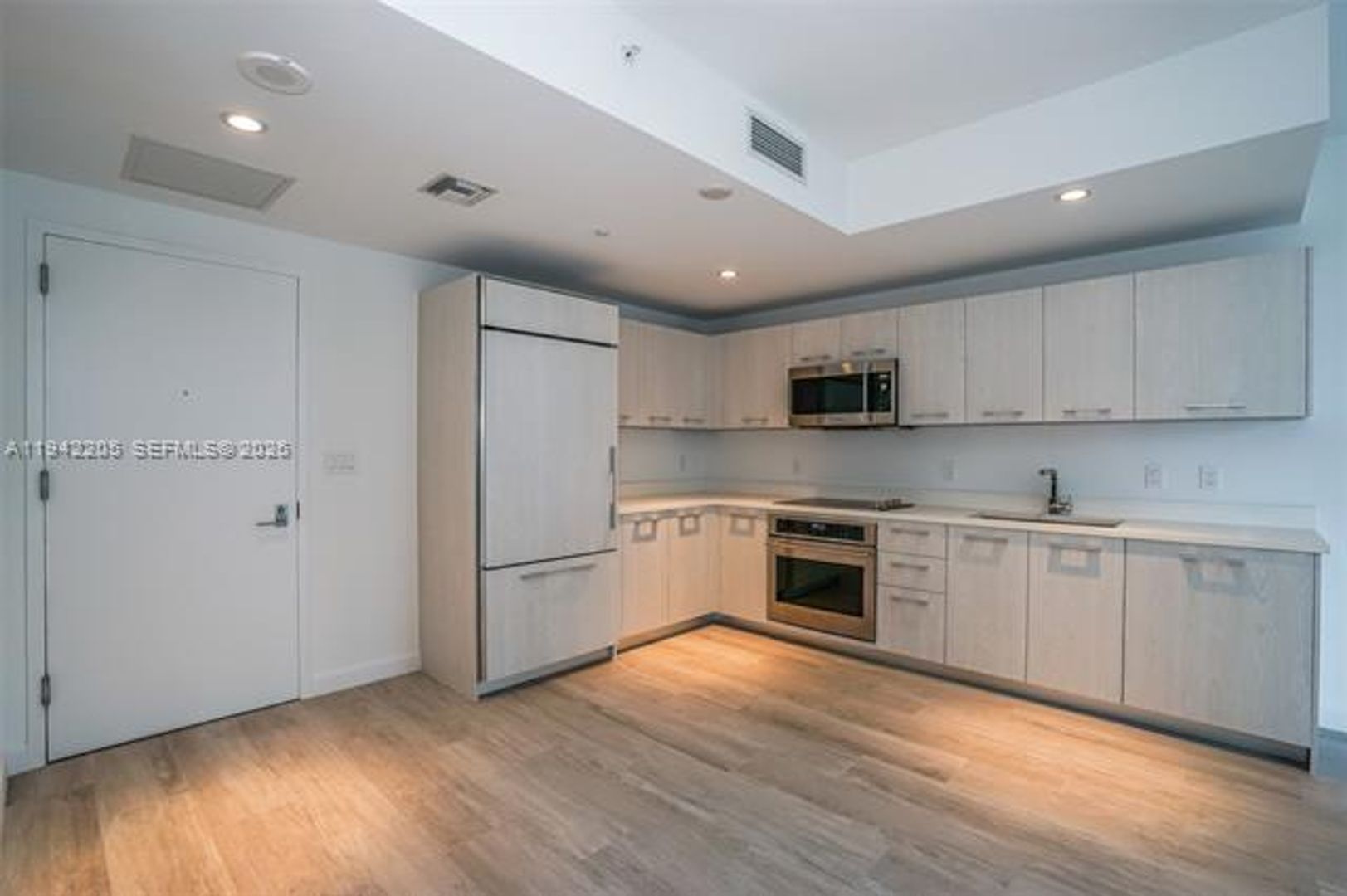 MIAMI Apartment: 55 SW 9 Street unit 1407