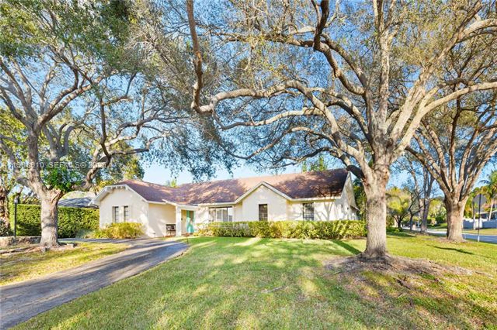 PALMETTO BAY House: 17341 SW 74th Ave # 0