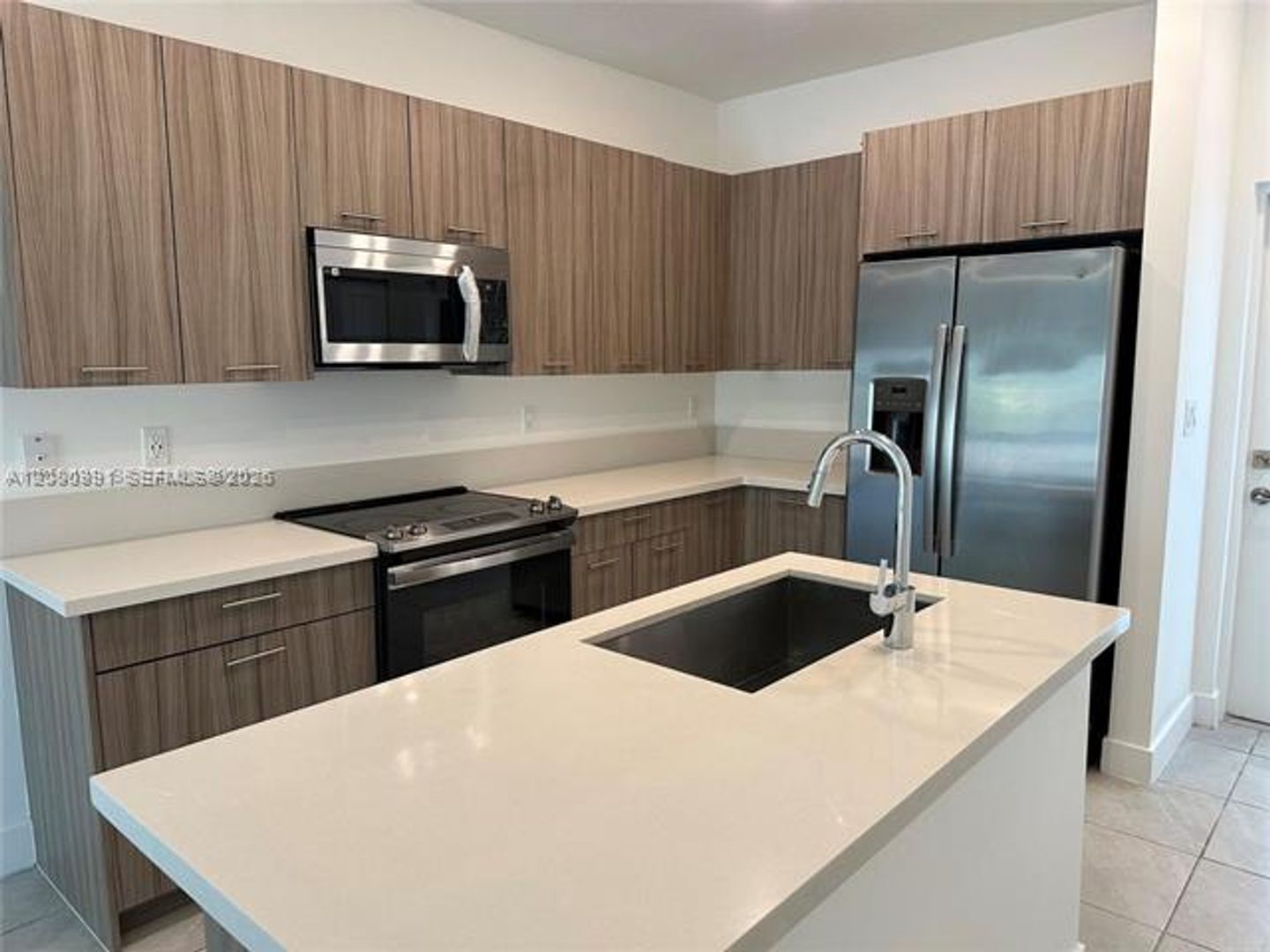 Doral Condo: 8265 NW 41st St cu-C-305