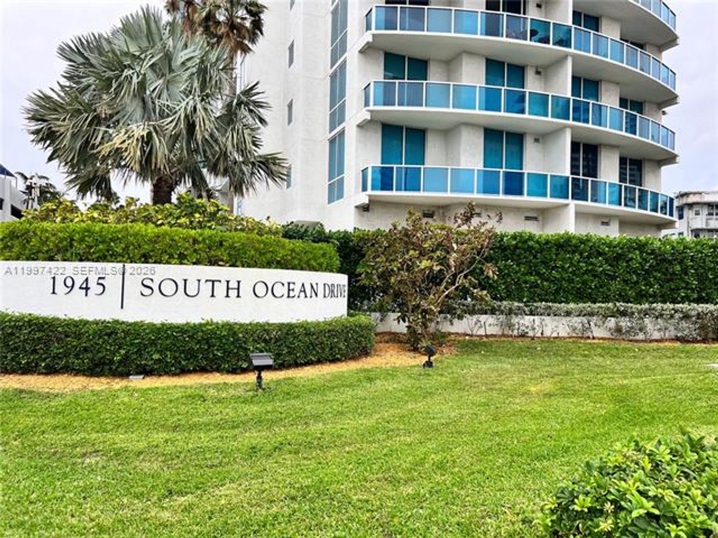HALLANDALE BEACH Apartment: 1945 S Ocean Dr # 2114