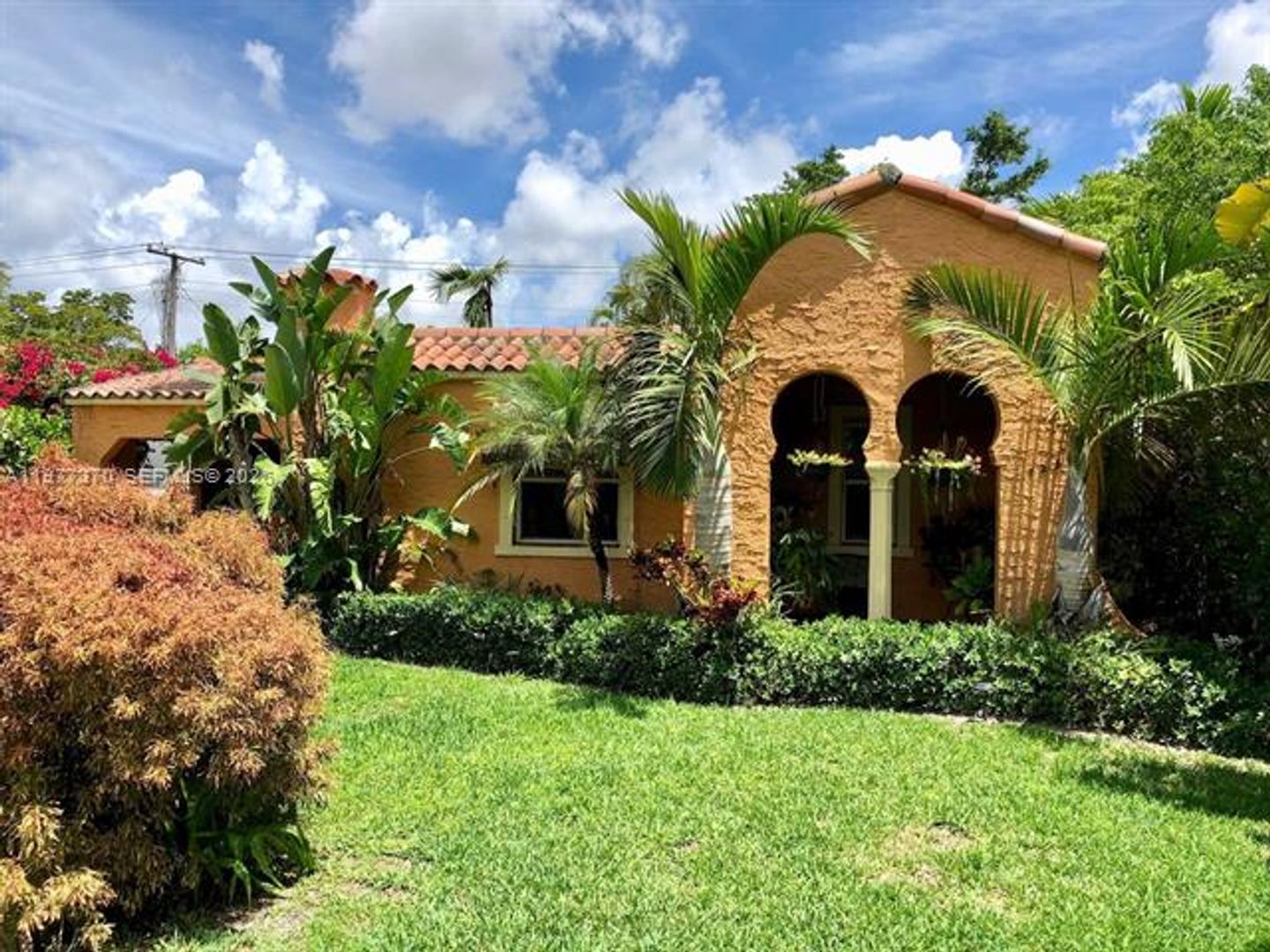 CORAL GABLES House: 725 Navarre Ave # 725