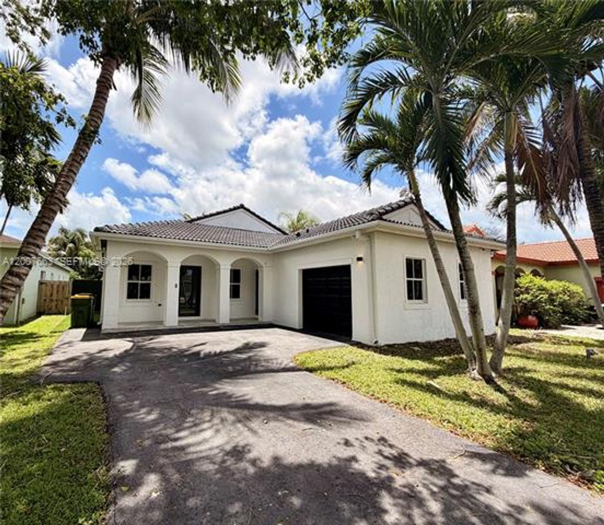 HOMESTEAD House: 86 NW 4th St