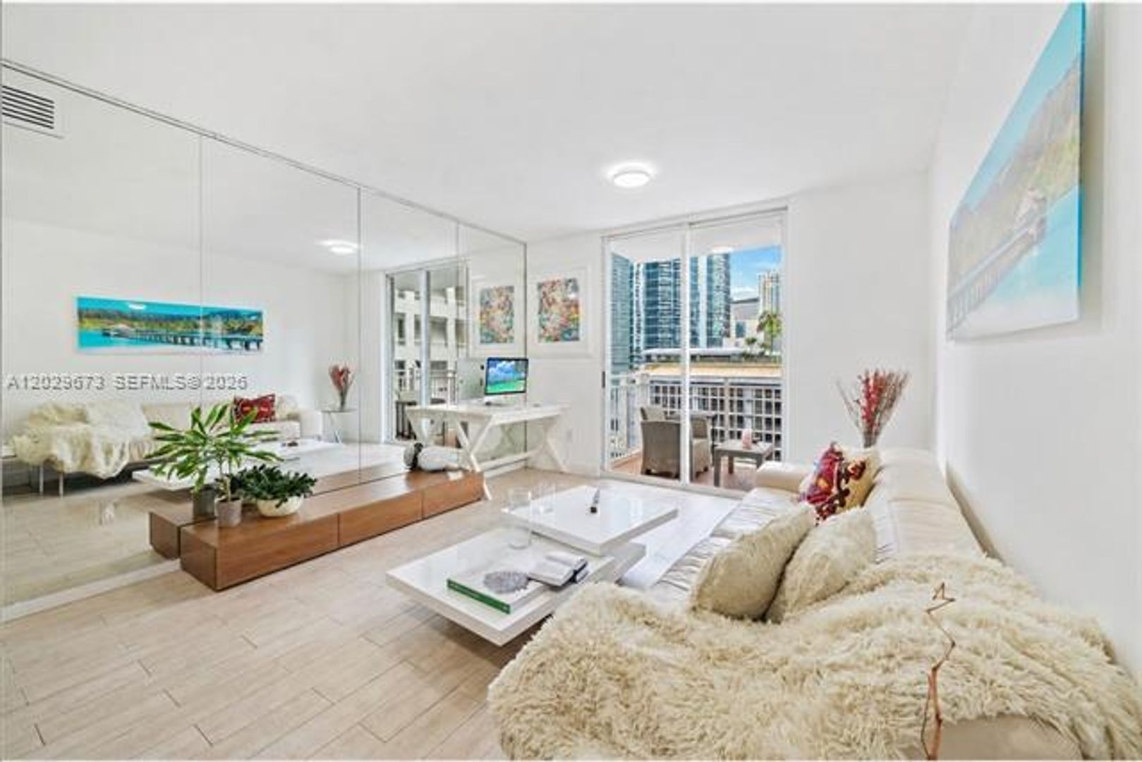 Miami Condo: 185 SE 14th Ter # 1410