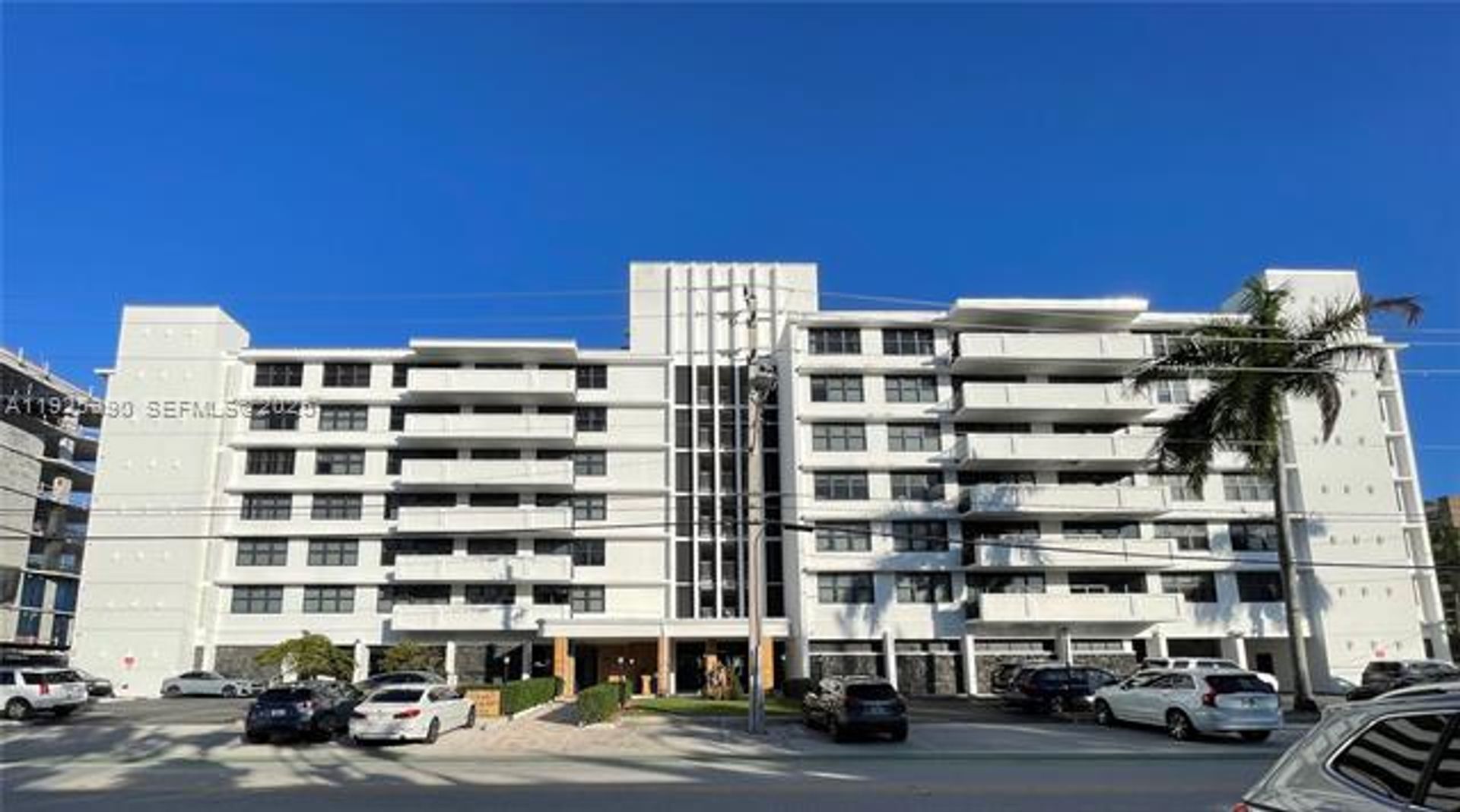 BAY HARBOR ISLANDS Apartment: 10101 E Bay Harbor Dr unit 402