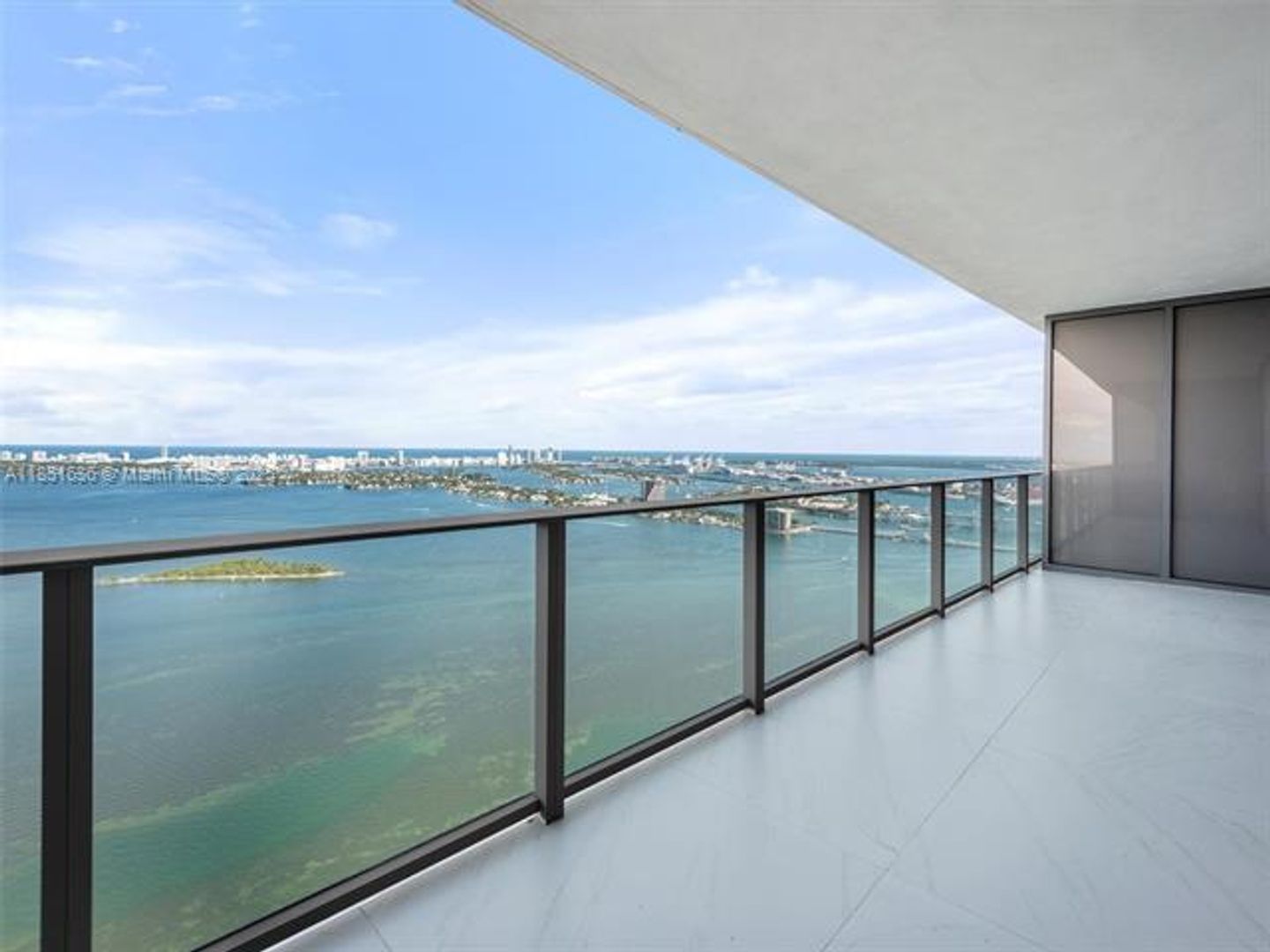 MIAMI Apartment: 700 NE 24th St unit 5105