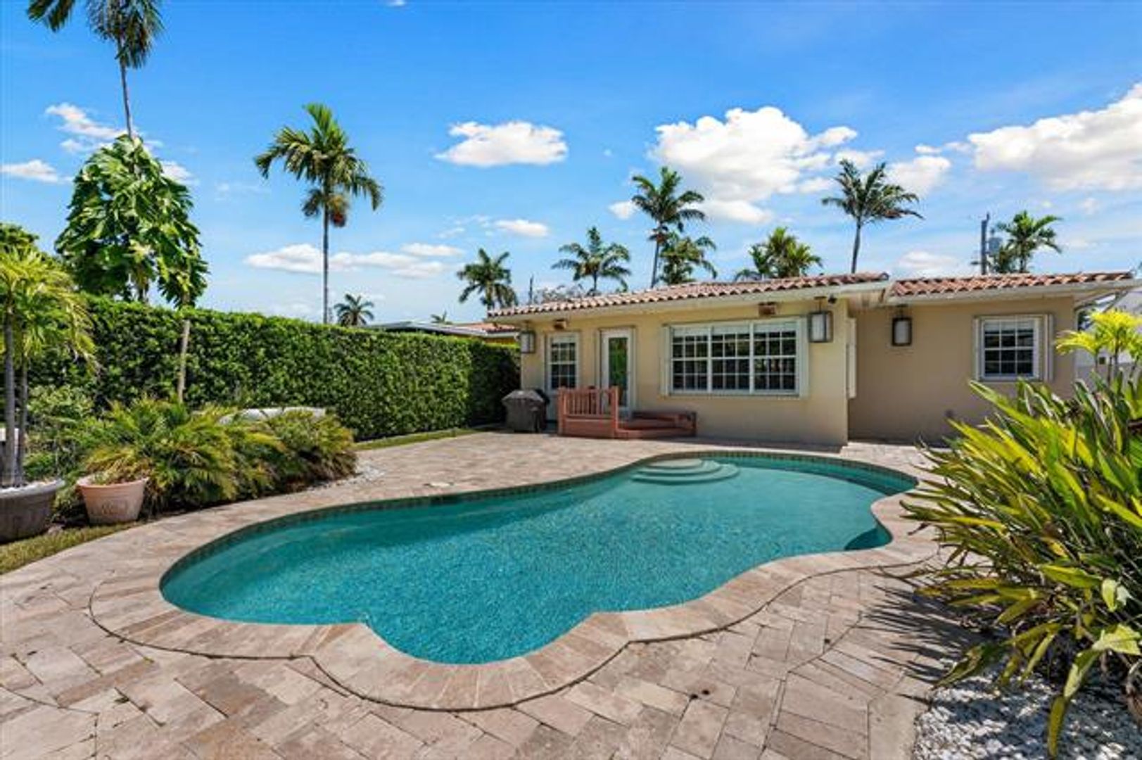 SURFSIDE House: 8934 Emerson Avenue Ave #0