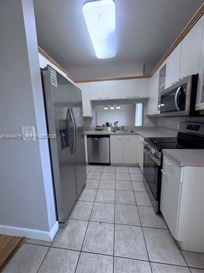 Pembroke Pines Townhome: 1435 NW 154th Ln th 1435