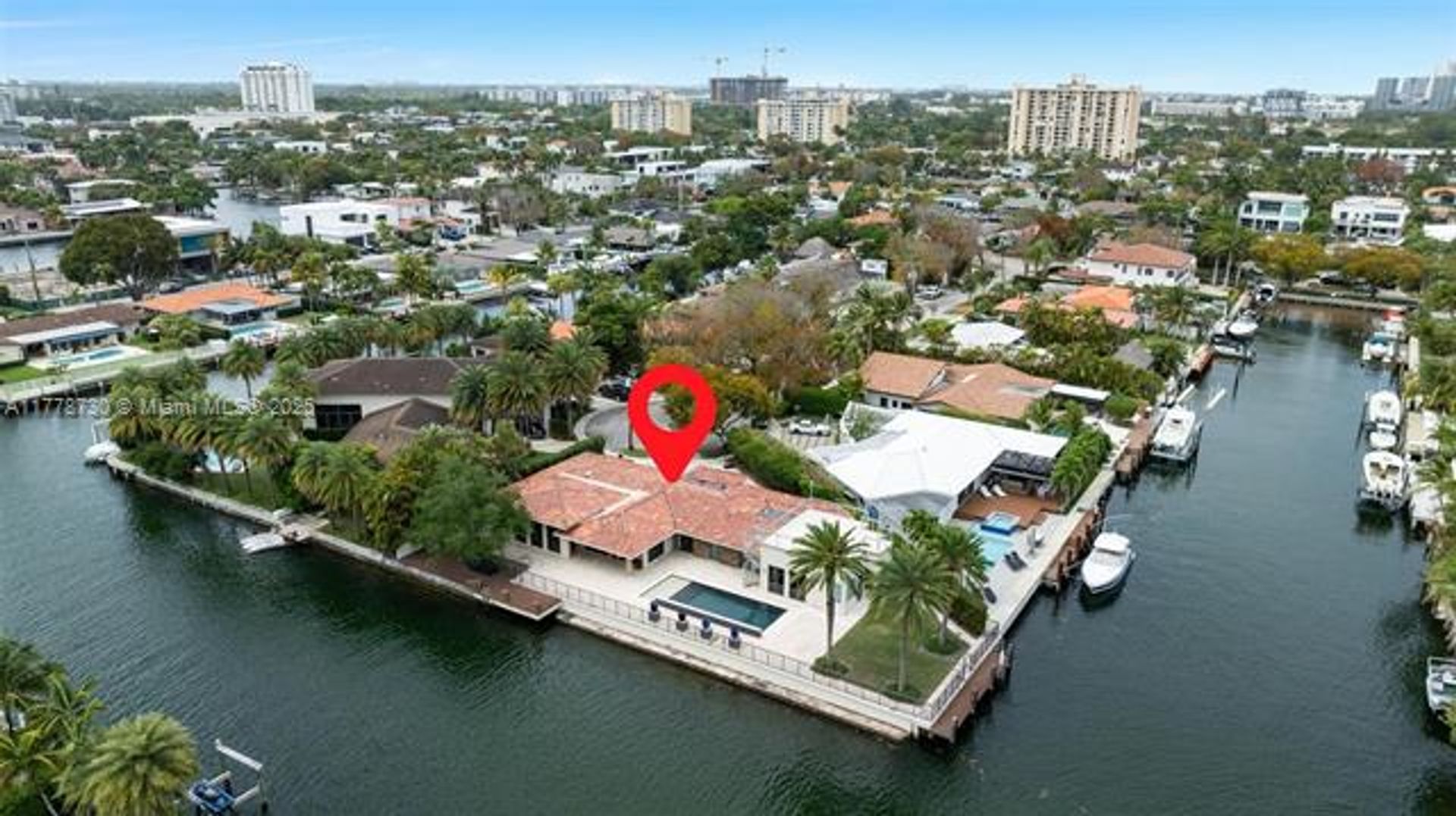 NORTH MIAMI House: 12605 Cyprus Rd #0