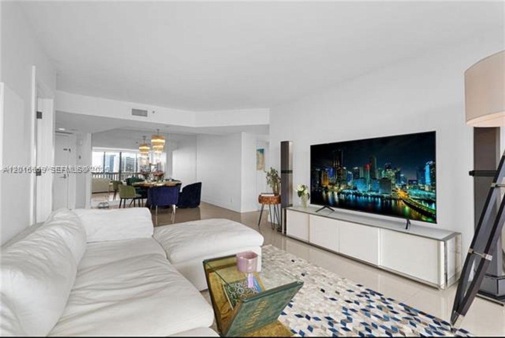 Aventura Condo: 1000 W Island Blvd # 2508