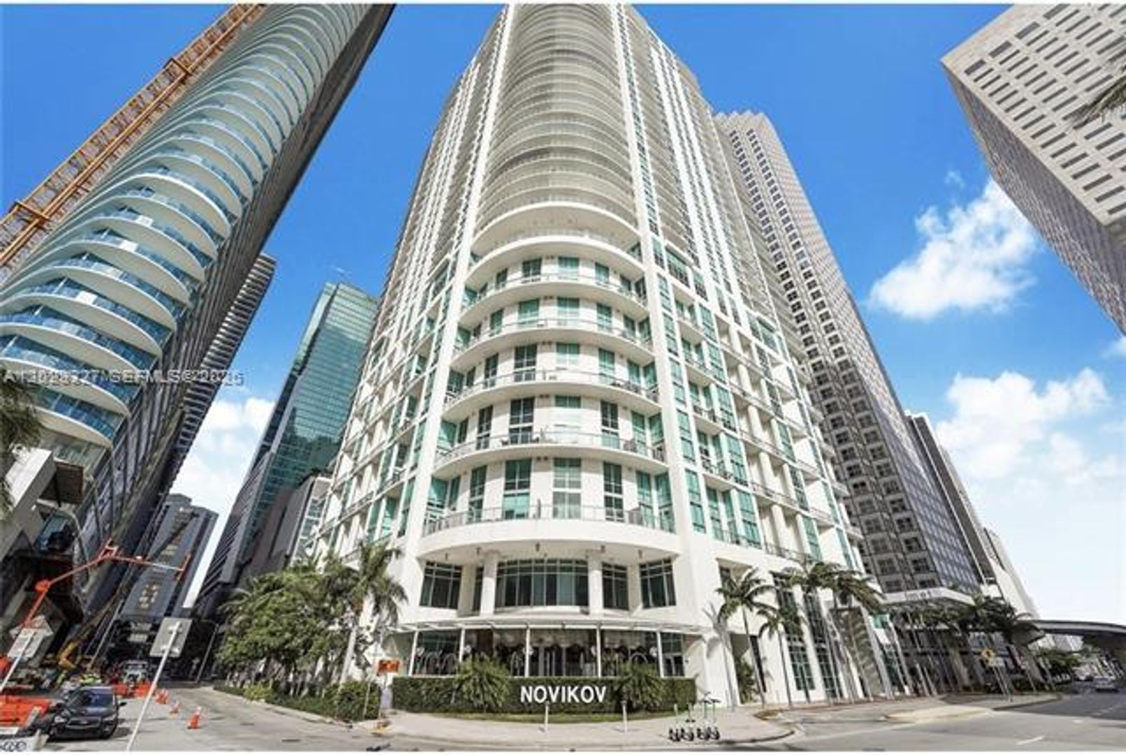 Miami Apartment: 300 S Biscayne Blvd # T-1404