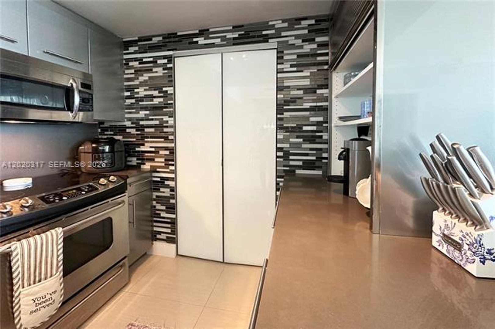 Miami Condo: 2000 N Bayshore Dr cu-614