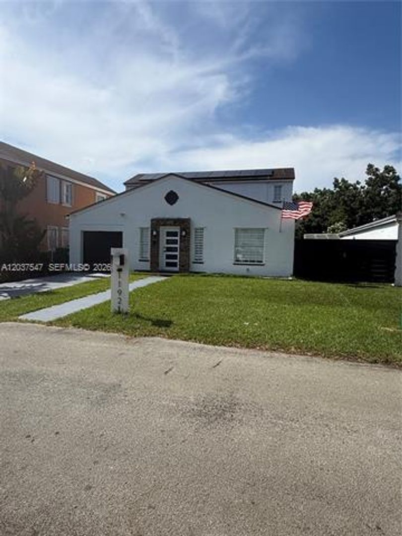 Homestead House: 11921 SW 273rd St