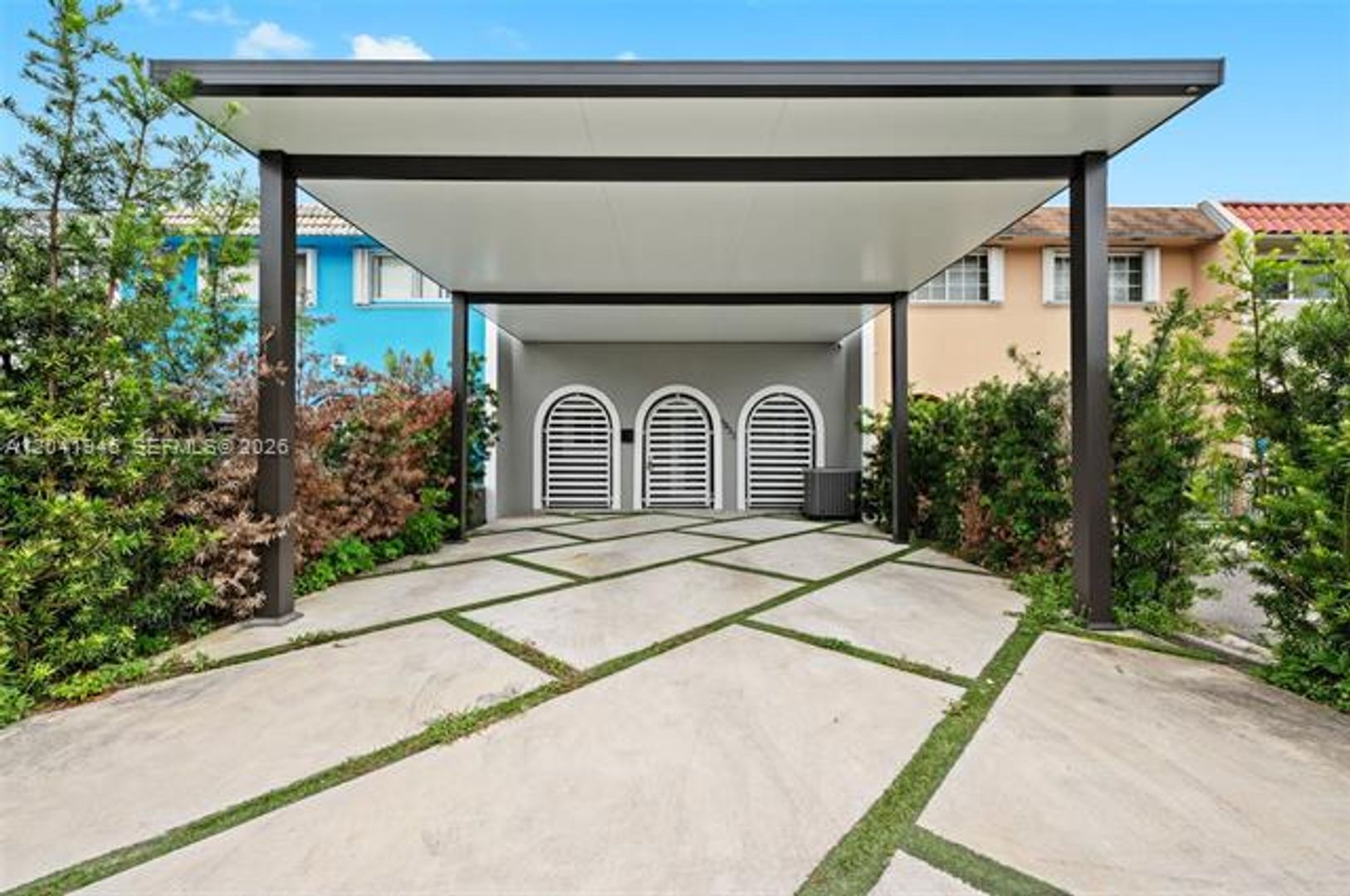 Hialeah Townhome: 6832 W 2nd Ct