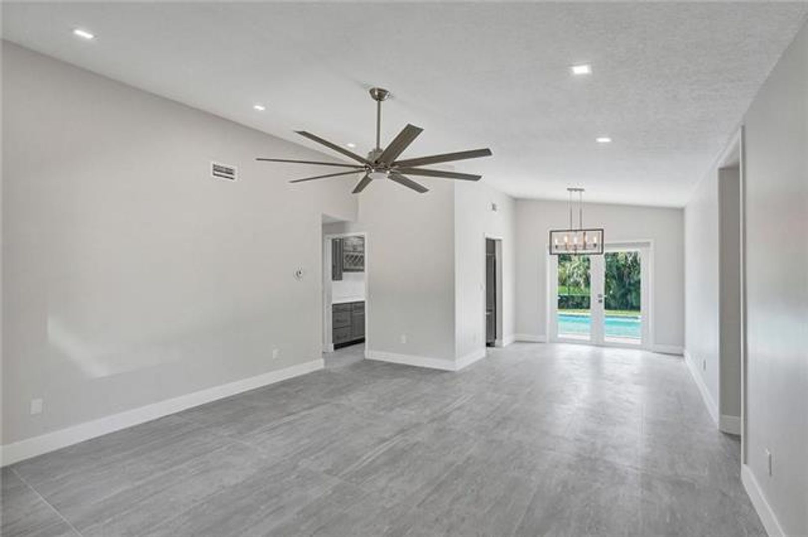 Cooper City House: 11627 SW 50th Street