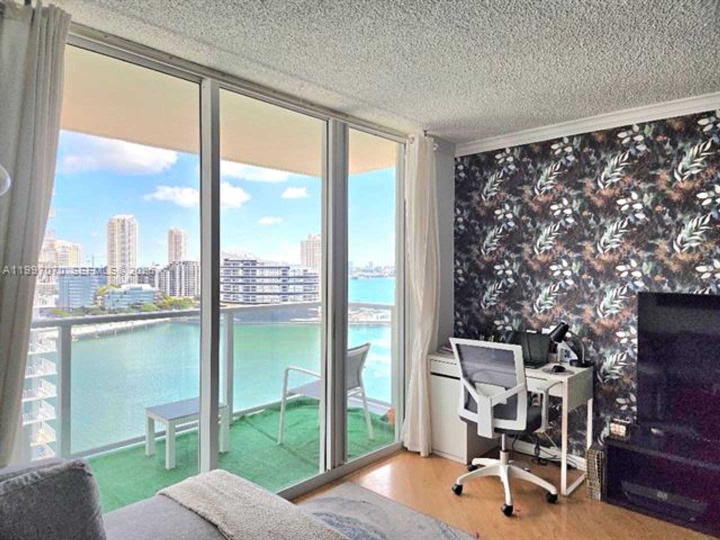 MIAMI Apartment: 1155 Brickell Bay Dr # 2006