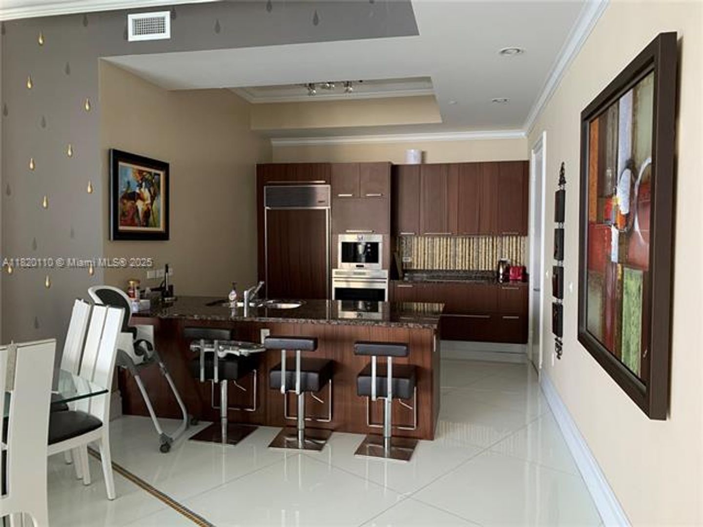 SUNNY ISLES BEACH Apartment: 16001 Collins Ave appt 3203