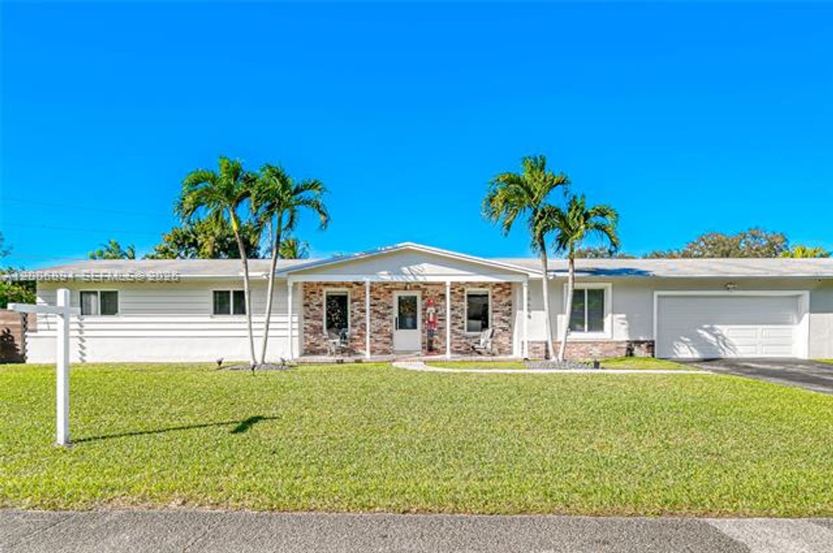 MIAMI House: 10600 SW 80th Ct