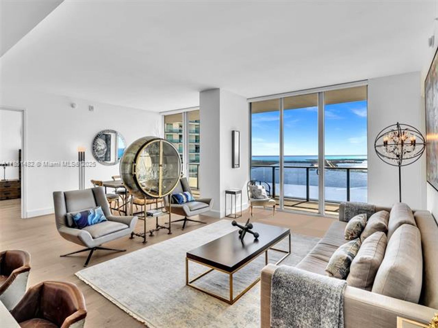 MIAMI Apartment: 1300 Brickell Bay Dr unit 4202