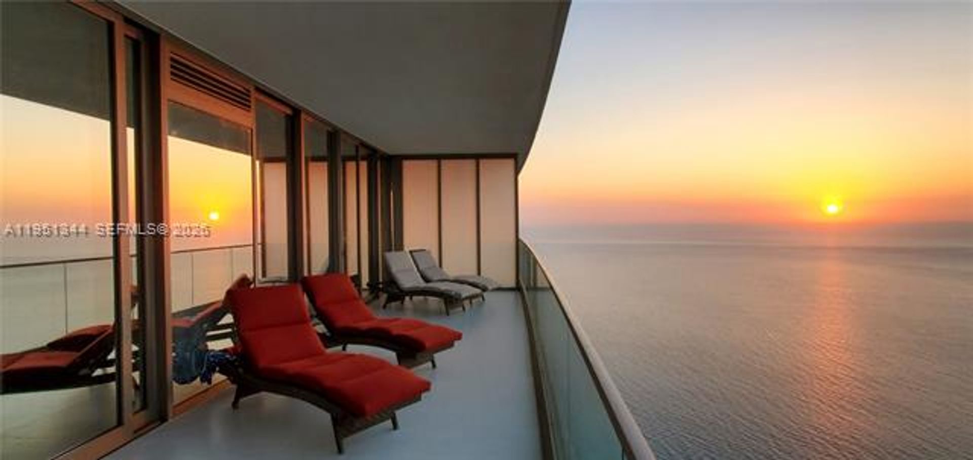 SUNNY ISLES BEACH Apartment: 18975 Collins Ave appt 5103