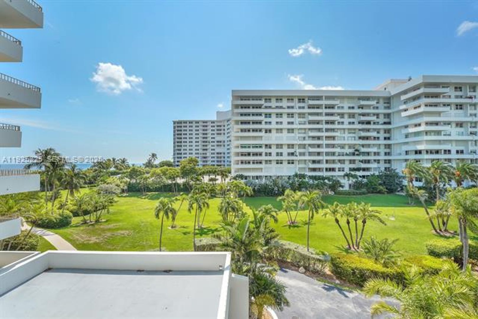 Key Biscayne Condo: 177 Ocean Lane Dr # 413