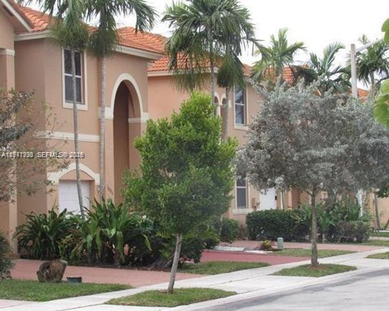 PEMBROKE PINES Townhome: 2218 NW 160th Ter th 2218