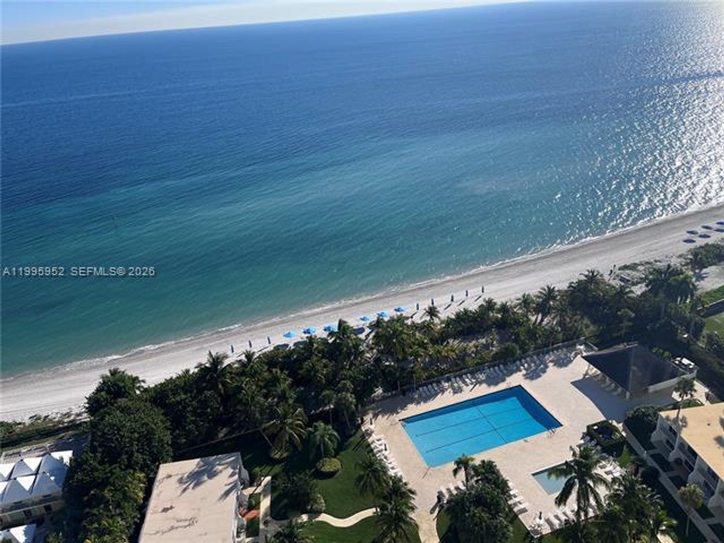 KEY BISCAYNE2 Apartment: 881 Ocean Dr # 18B