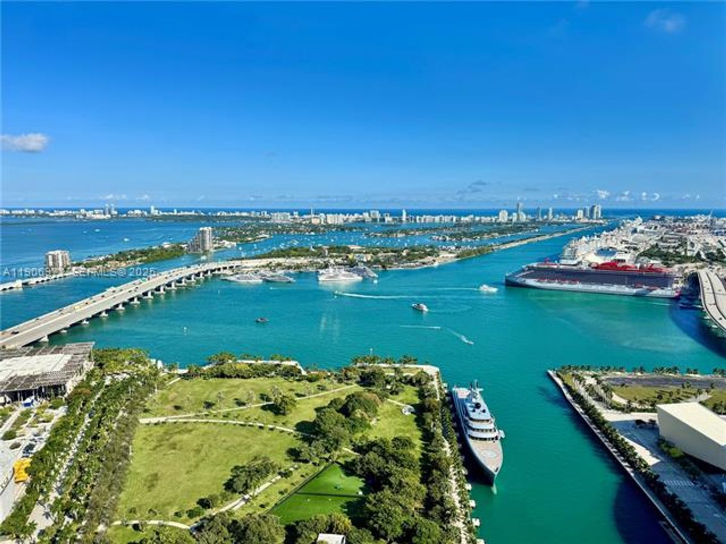 MIAMI Apartment: 900 Biscayne Blvd unit 5005