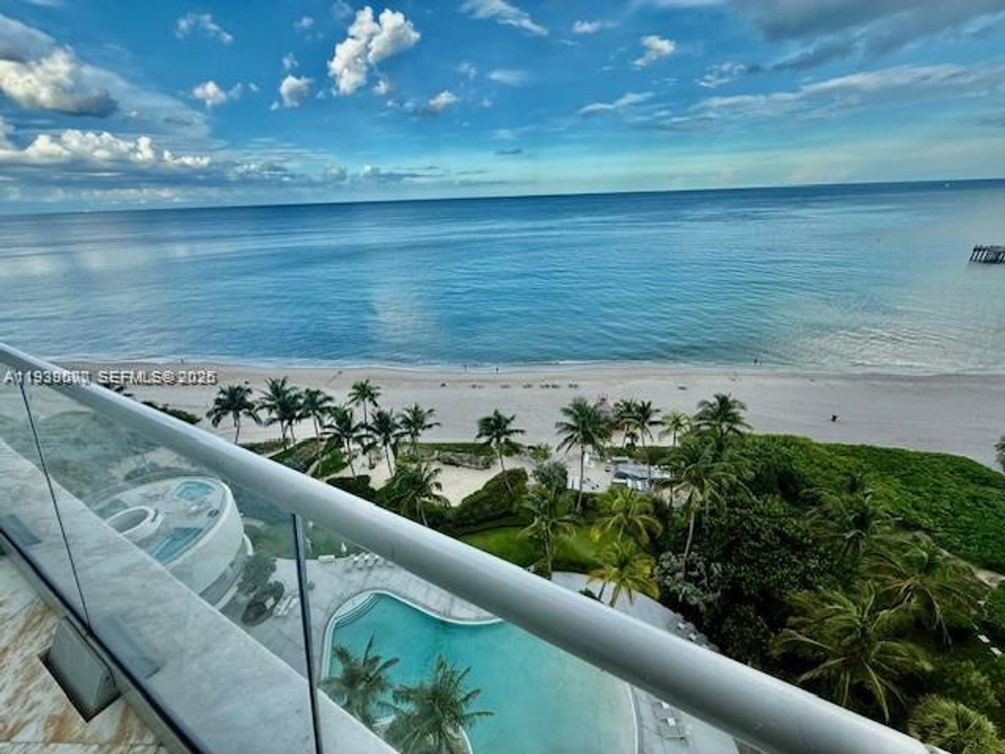 SUNNY ISLES BEACH Apartment: 16901 Collins Ave appt 1202