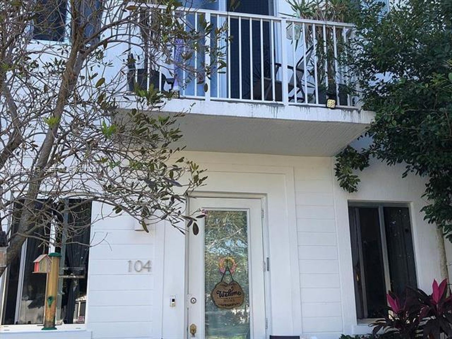 MIAMI Apartment: 2601 NE 212th Ter # 104