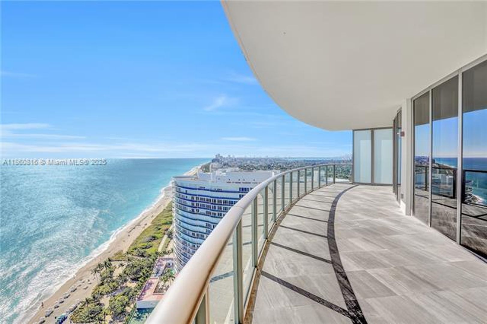 BAL HARBOUR Apartment: 9703 Collins Ave appt 2500