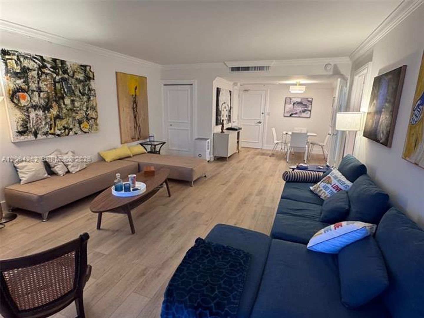 MIAMI BEACH Apartment: 5151 Collins Ave # 436