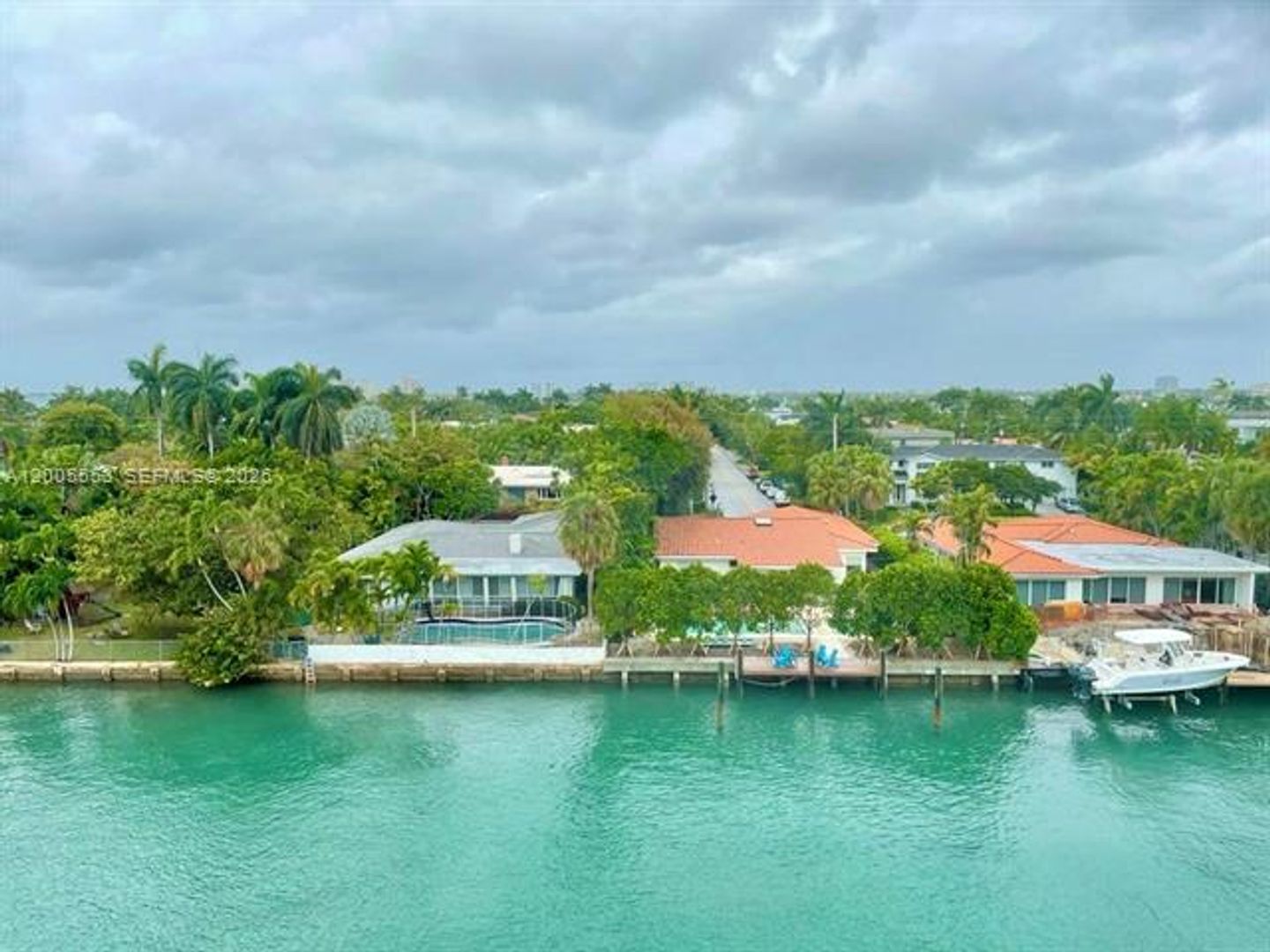 BAY HARBOR ISLANDS Apartment: 9800 W Bay Harbor Dr # 603