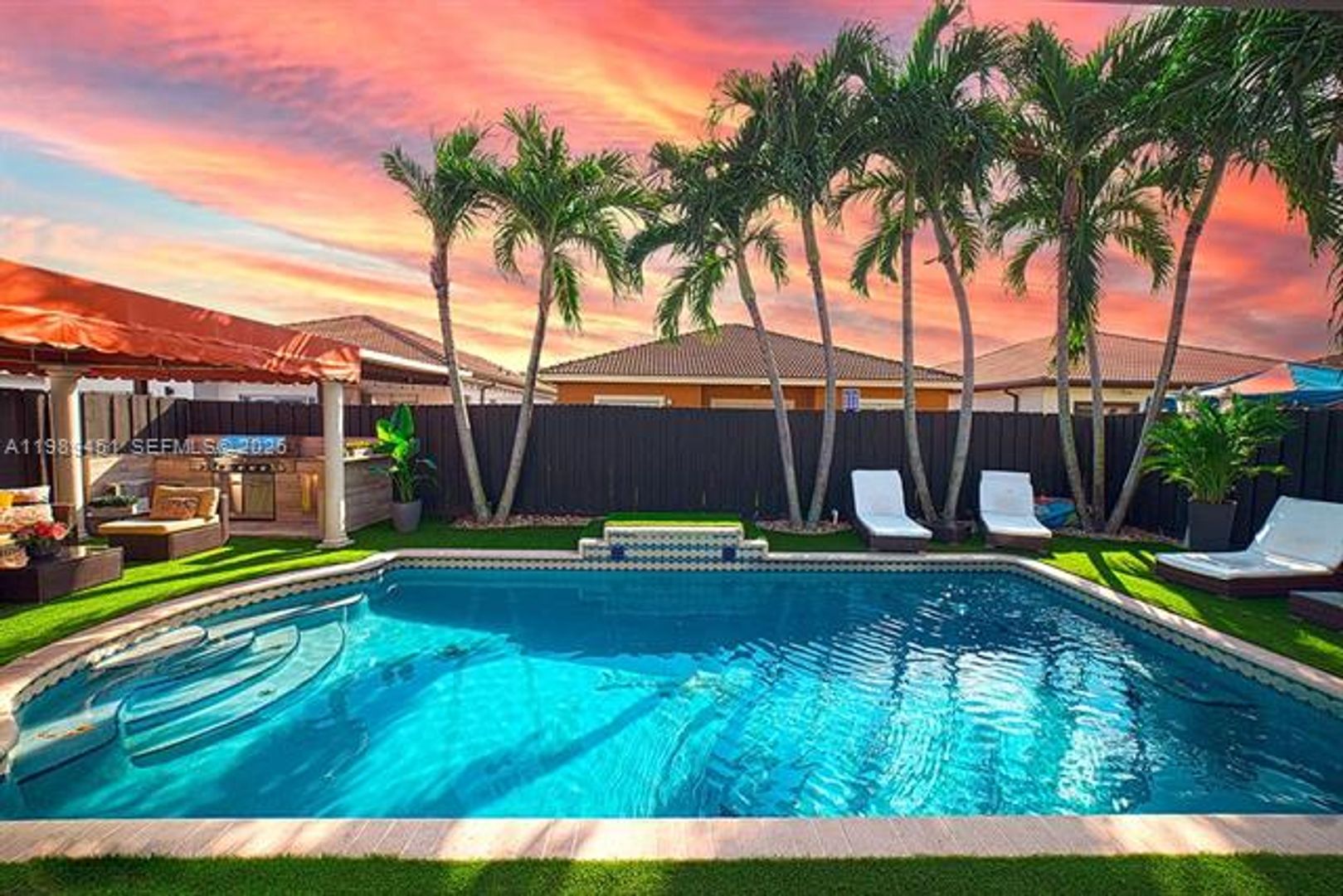 CUTLER BAY House: 10254 SW 227th St