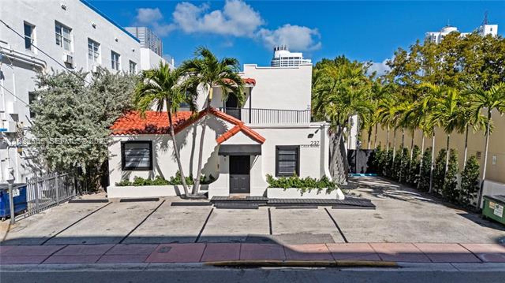 MIAMI BEACH Apartment: 237 38th St # 4